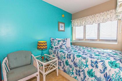 Ocean Front Studio with Amazing Views Palace Resort 1801 Sleeps 5 guests - image 2