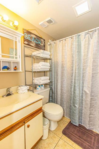 Ocean Front Studio with Amazing Views Palace Resort 1801 Sleeps 5 guests - image 3