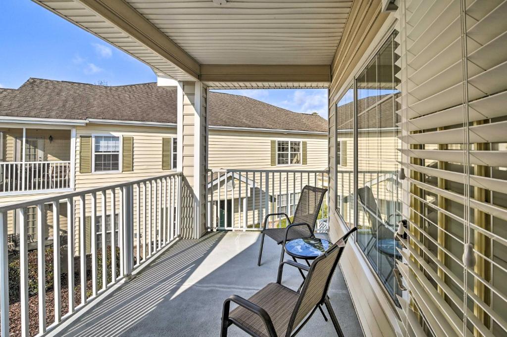 Myrtle Beach Pad with Screened Porch and Balcony! - image 3