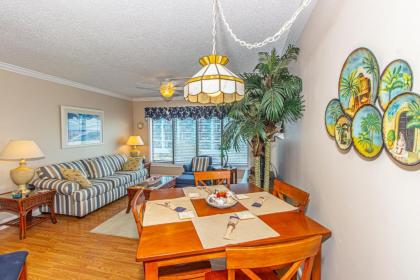 2 Bedroom Apartment with Ocean Views! Palace Resort 308 - image 4