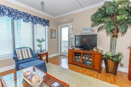2 Bedroom Apartment with Ocean Views! Palace Resort 308 - image 8