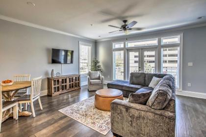 4-Story Townhome 1 Block to Myrtle Beach! - image 2