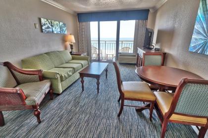 Oceanfront 1 Bedroom Suite Sleeps 6 Holiday Pavilion Condominium Tower 712 - image 2