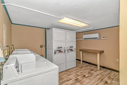 Ocean View Double Suite! Sleeps 4 Meridian Plaza 705 - image 6
