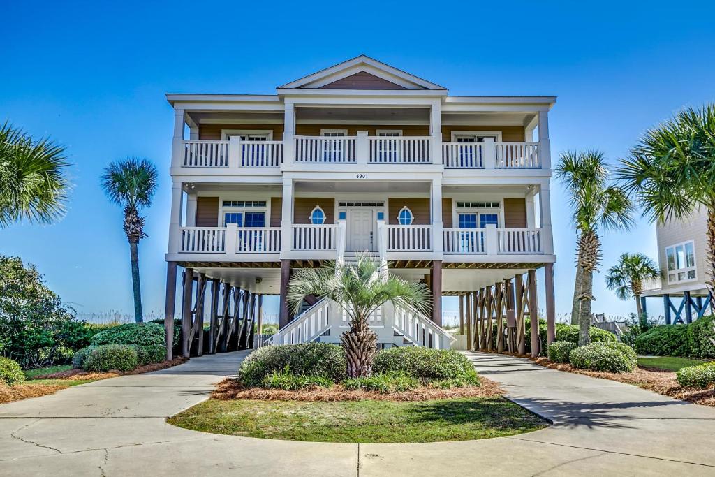 The Oasis Oceanfront Home with Pool and Hot Tub - main image