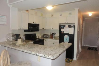 Pelicans Watch 318 3BR 2BA 2nd Row Condo near popular Shore Drive