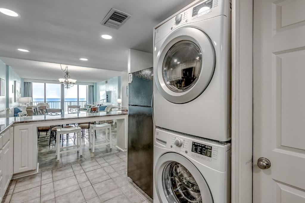 2BR Carolina Dunes Condo with Oceanfront Balcony - image 3