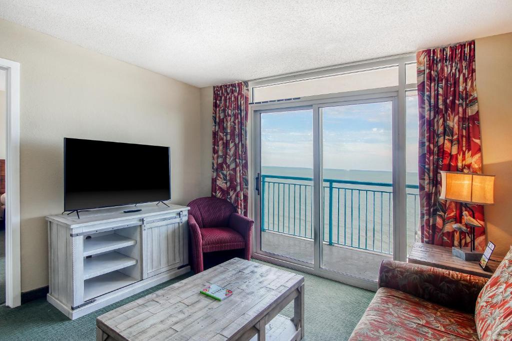 Roxanne Towers 1101 - image 4