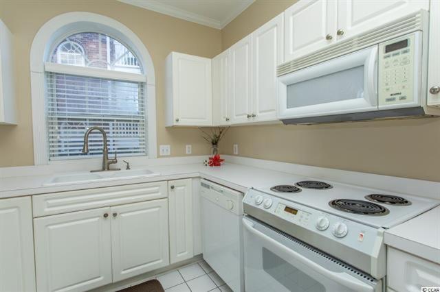 Ground Floor Condo 2 bed 2 bath Riverwalk at Arrowhead Country Club Unit 104 - image 3