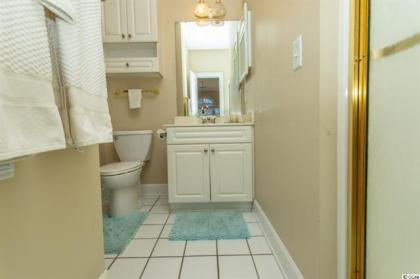 Ground Floor Condo 2 bed 2 bath Riverwalk at Arrowhead Country Club Unit 104 - image 5
