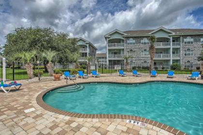 Lovely myrtle Beach Condo 4 mi to Boardwalk