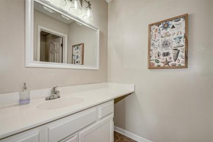 River Oaks 12-I - image 14