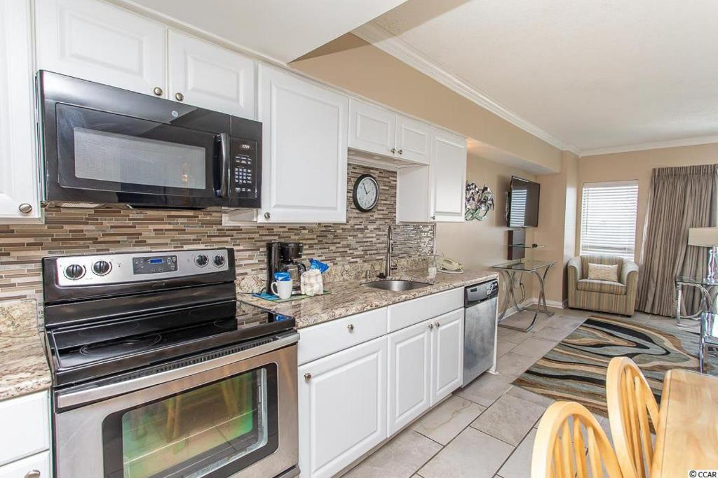 Ocean View 2 Bedroom Apartment with Great Views! Palace Resort 413 - image 4