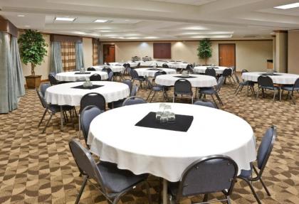 Holiday Inn Express Hotel & Suites Nampa an IHG Hotel - image 10