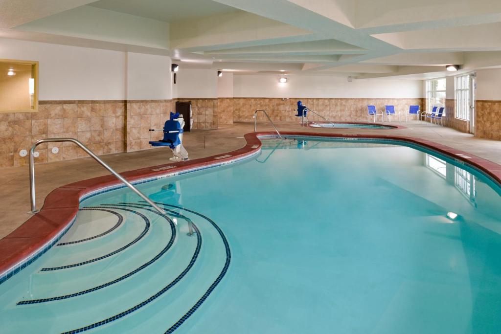 Holiday Inn Express Hotel & Suites Nampa an IHG Hotel - image 5