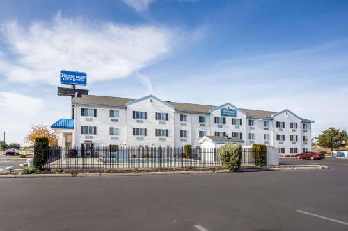 Rodeway Inn & Suites Nampa - image 2