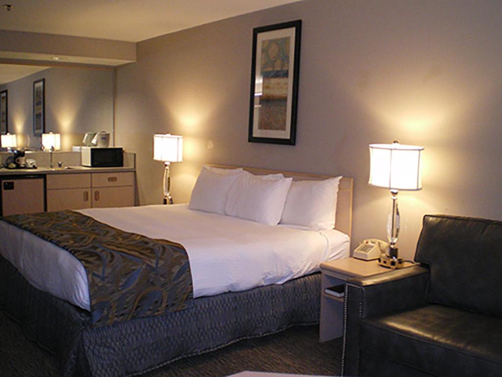 Shilo Inn Suites Hotel - Nampa Suites - image 5