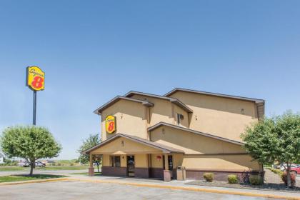 Super 8 by Wyndham Nampa - image 4