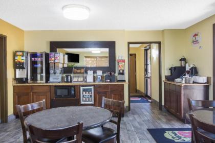 Super 8 by Wyndham Nampa - image 5
