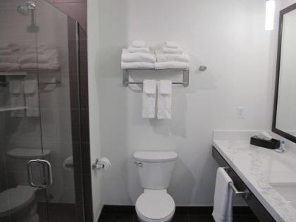 Best Western Plus Peppertree Nampa Civic Center Inn - image 14