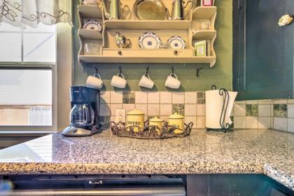 Cute Home in Downtown Nampa with Patio and Yard! - image 10