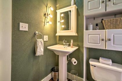 Cute Home in Downtown Nampa with Patio and Yard! - image 15