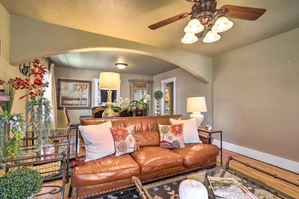 Cute Home in Downtown Nampa with Patio and Yard! - image 4