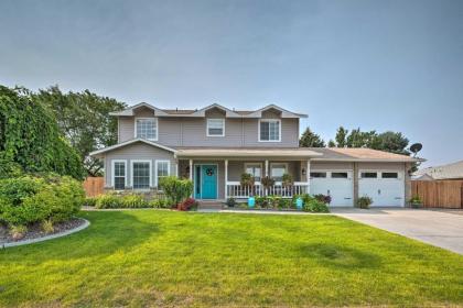 Nampa Family Home with Hot Tub and Fire Pit!