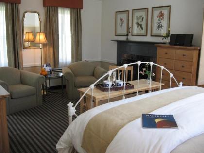 Nantucket Inn - image 9