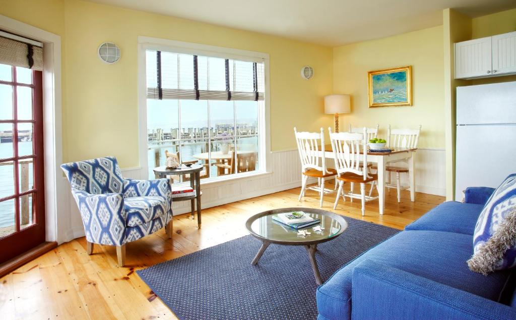The Cottages & Lofts - image 3