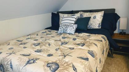 Room in Guest room - Room 3 Cozy Private Enjoy Relax Nantucket Massachusetts