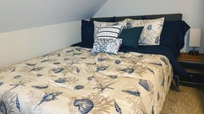 Room in Guest room   Room 3 Cozy Private Enjoy Relax Nantucket
