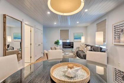 Airy Nantucket Escape in Historic Downtown! - image 12