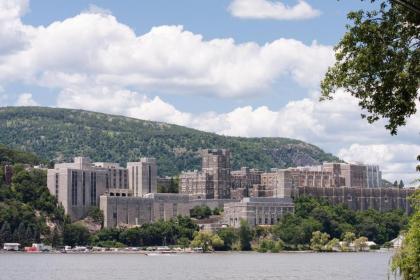DoubleTree by Hilton Nanuet - image 9