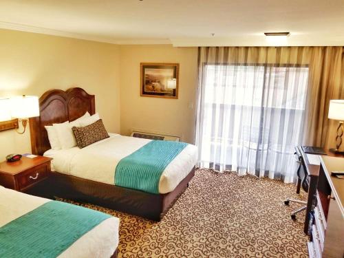 Best Western Plus Inn at the Vines - image 2