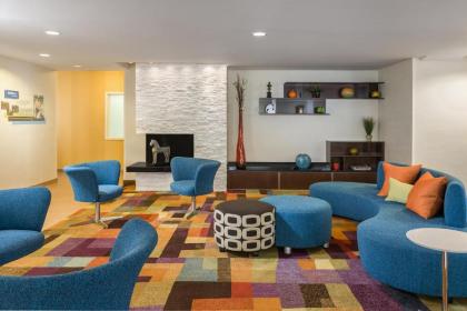 Fairfield Inn & Suites Naperville/Aurora - image 12