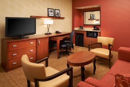 Courtyard by Marriott Chicago Naperville - image 8