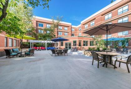 Holiday Inn Express Naperville an IHG Hotel - image 12