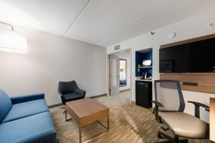 Holiday Inn Express Naperville an IHG Hotel - image 9