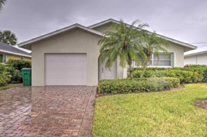 Naples Family Home   Walk to Vanderbilt Beach Naples Florida
