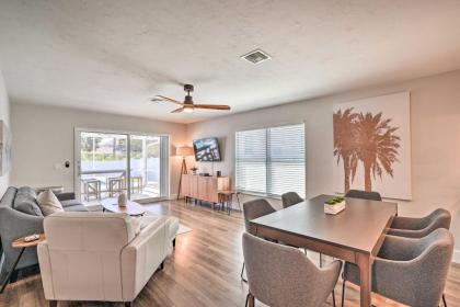 Stylish Getaway with Pool and Spa Less Than 2 Mi to Beach - image 10