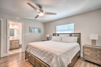 Stylish Getaway with Pool and Spa Less Than 2 Mi to Beach - image 15