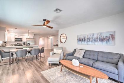 Stylish Getaway with Pool and Spa Less Than 2 Mi to Beach - image 8