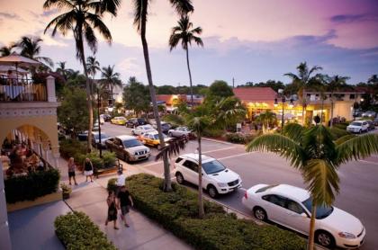 Olde Naples Condo #813 - image 3