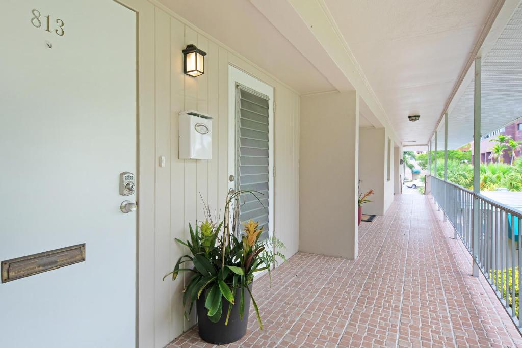 Olde Naples Condo #813 - image 5