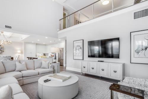 Naples Square Paradise - image 5