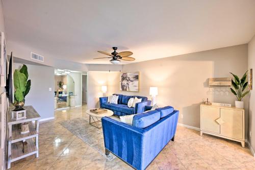Naples Condo with Enclosed Balcony and Lake Views - image 4