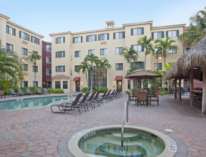 Pristine Roomy Resort Suite in Naples   5 Nights   One Bedroom Suite #1