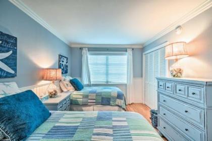 Condo with Pool Access Walk to Shopping and Beach - image 16