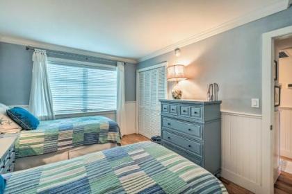Condo with Pool Access Walk to Shopping and Beach - image 17